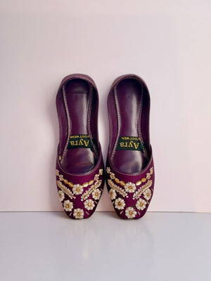 SURKHAAB – Twilight Plum Khussa with Gold Embroidery and Delicate Beaded Highlights