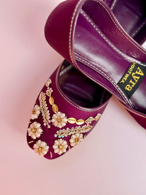 SURKHAAB – Twilight Plum Khussa with Gold Embroidery and Delicate Beaded Highlights