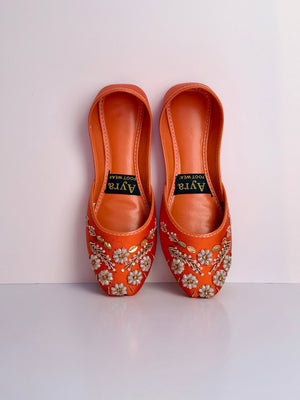 SURKHAAB – Tangerine Khussa with Gold Embroidery and Delicate Beaded Highlights