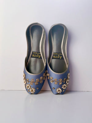 GULBAHAAR – Platinum Khussa with Soft Gold & Pearl Detailing