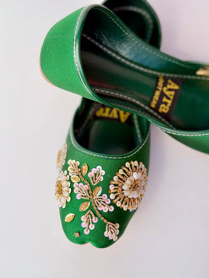 GULZAAR – Emerald Khussa with Gold-White Floral Embroidery and Regal Beadwork