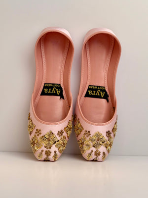 SUNEHRI – Blush Rose Khussa with Gold Metallic Embroidery and Regal Bloom Motifs