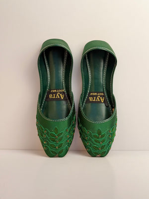 NAZAKAT – Forest Green Elegance Khussa with Olive-Toned Embroidery & Subtle Gold Accents